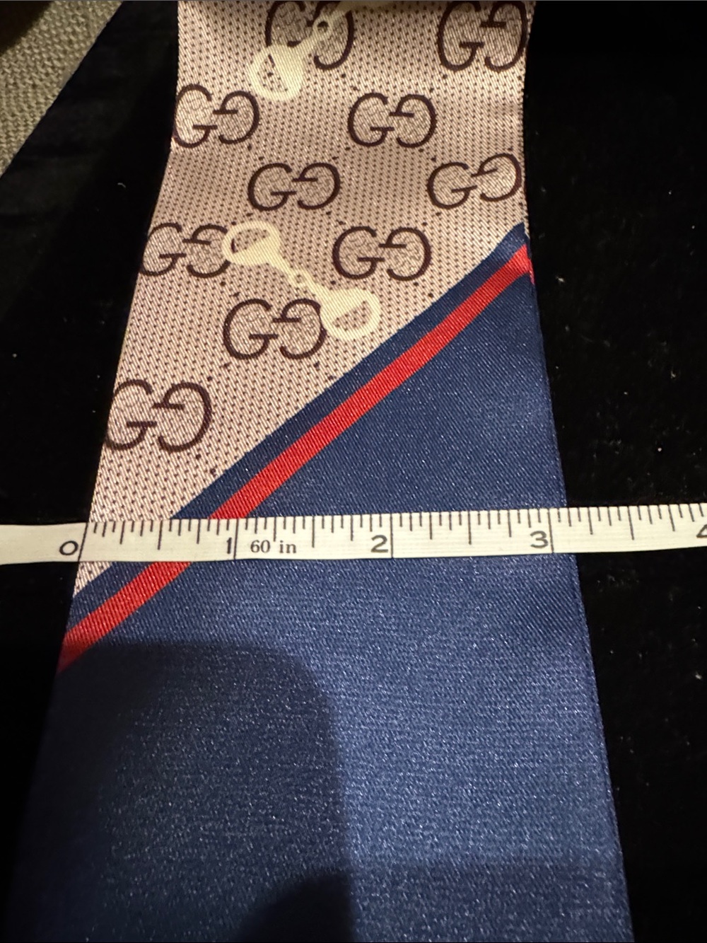 NEW Gucci 100% Silk Twillie Scarf Tie - Picture 5 of 8
